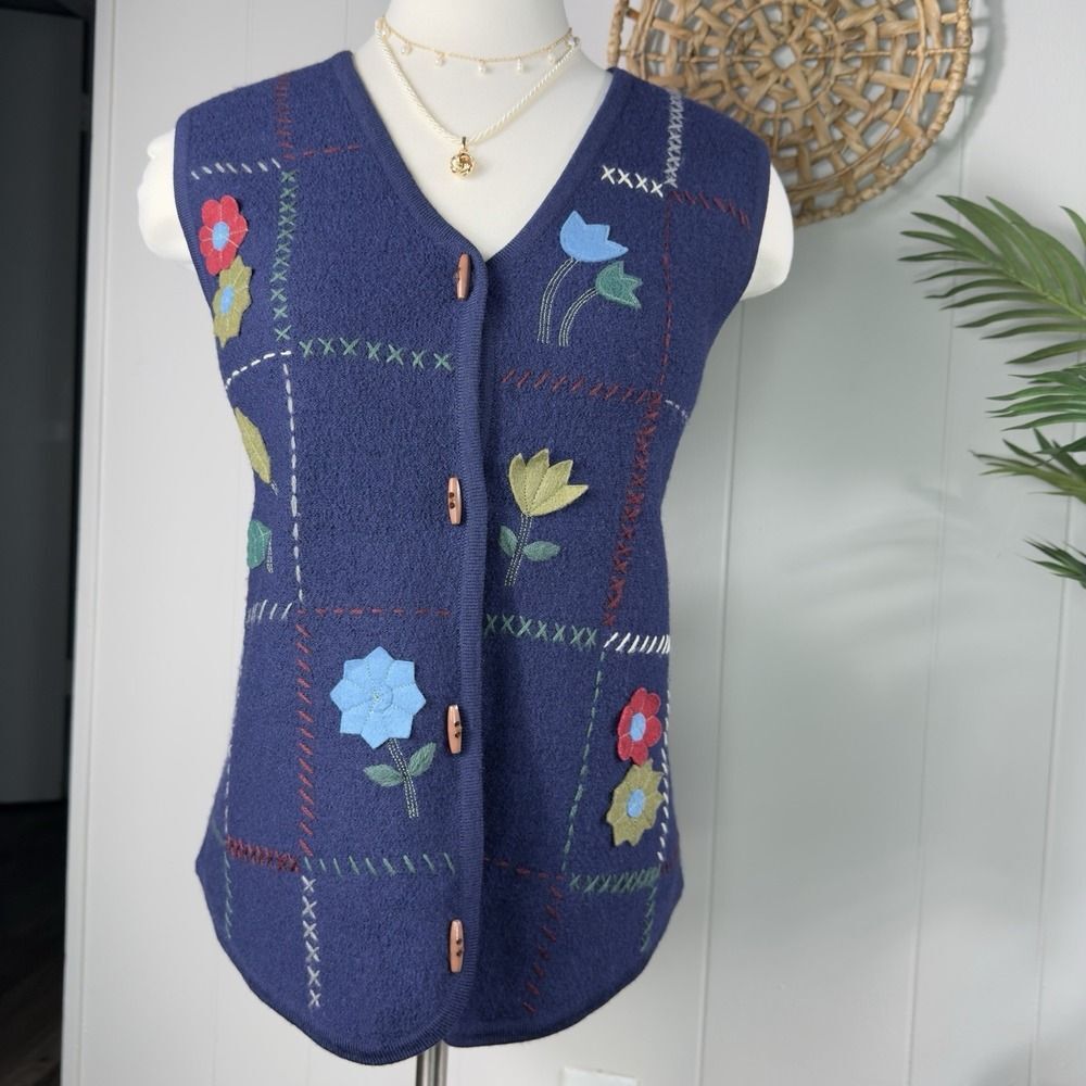 Classic Elements Wool Sweater Vest XL Blue Floral Appliqué Cottagecore